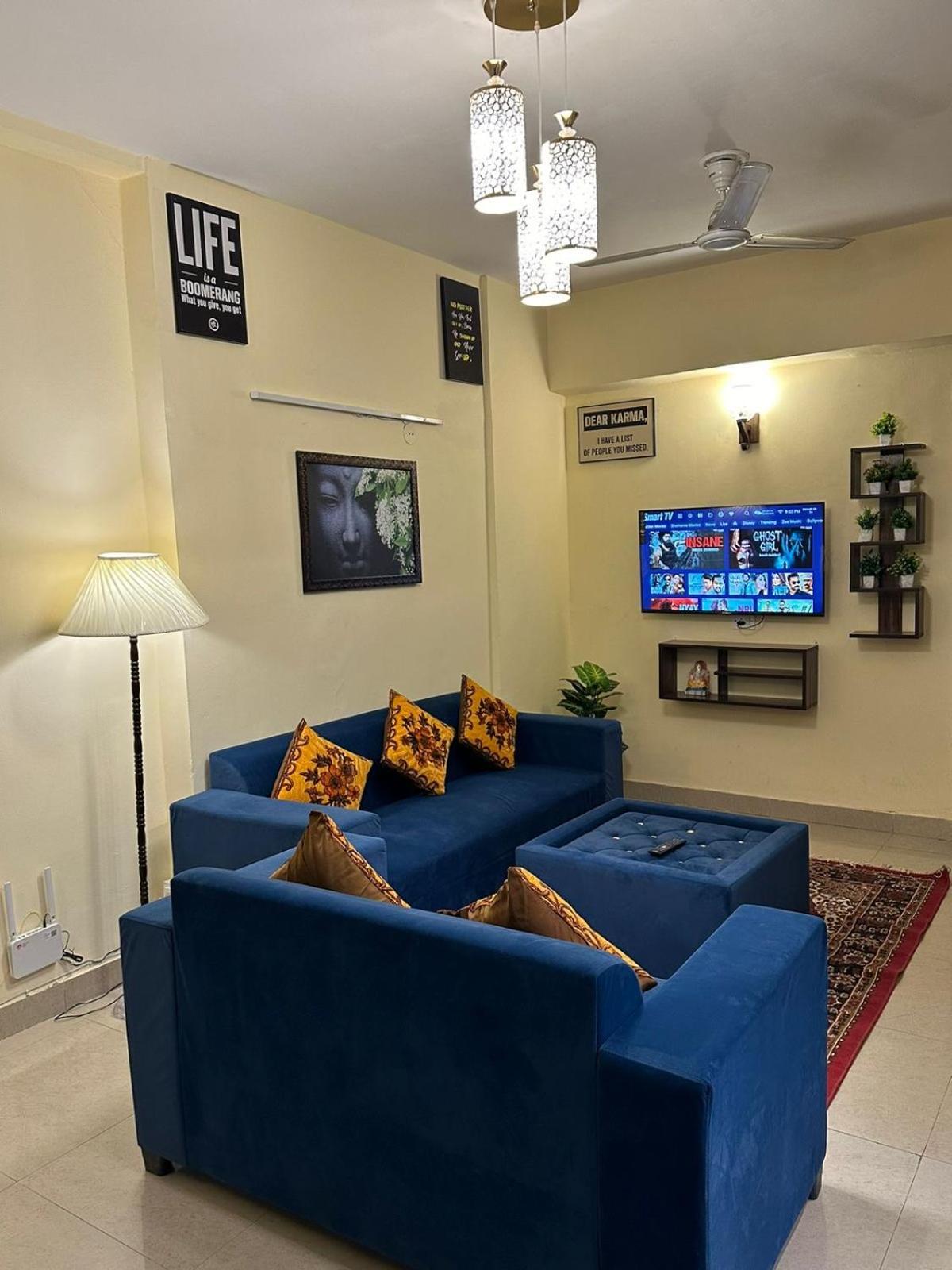Royal Ambience Lägenhet Ghaziabad Exteriör bild