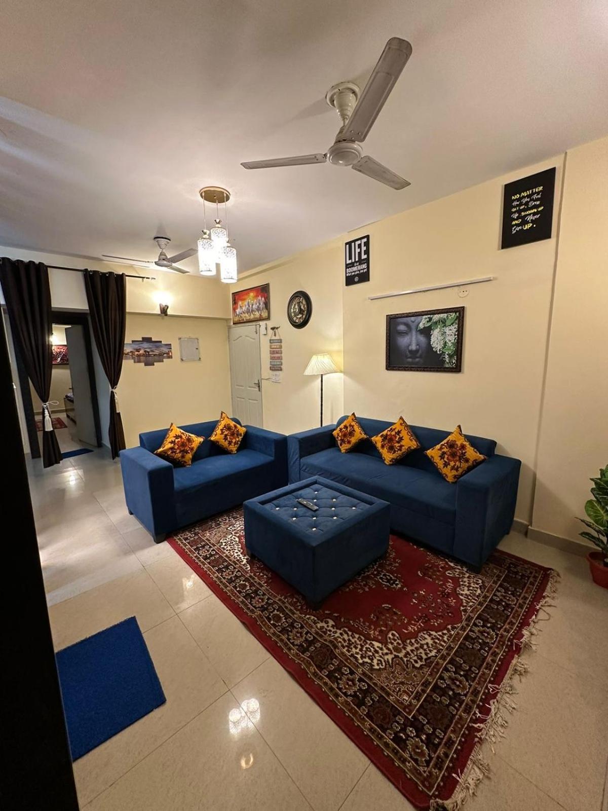 Royal Ambience Lägenhet Ghaziabad Exteriör bild
